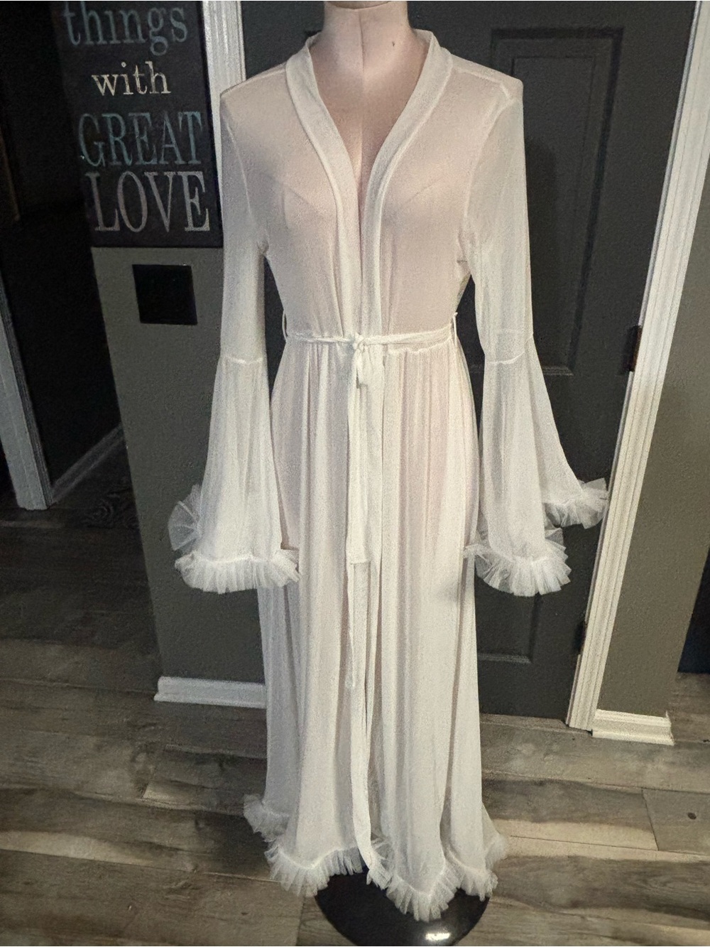 Vintage Sheer White Long Ruffled Robe - Picture 7 of 9